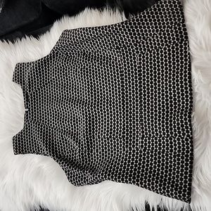 Banana Republic Factory Geometric Black & White, Gently Worn in Excellent Condit